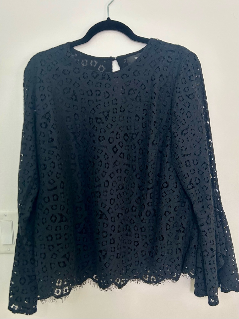Mossimo Black Lace Bell Sleeve Top Women’s L Whimsigoth Romantic Goth